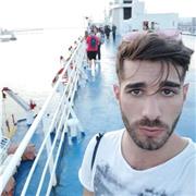 Laureato in psicologia con la passione per i numeri impartisce ripetizioni di matematica agli alunni della scuola media e del biennio superiore. 
Oltre ad imparare e divertirsi con la matematica si lavorerà anche sulla motivazione allo studio e sull'autoe